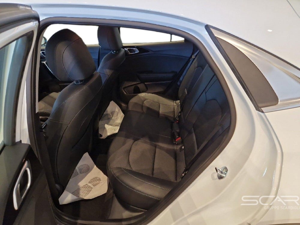 Kia XCeed nuova a Livorno (8)