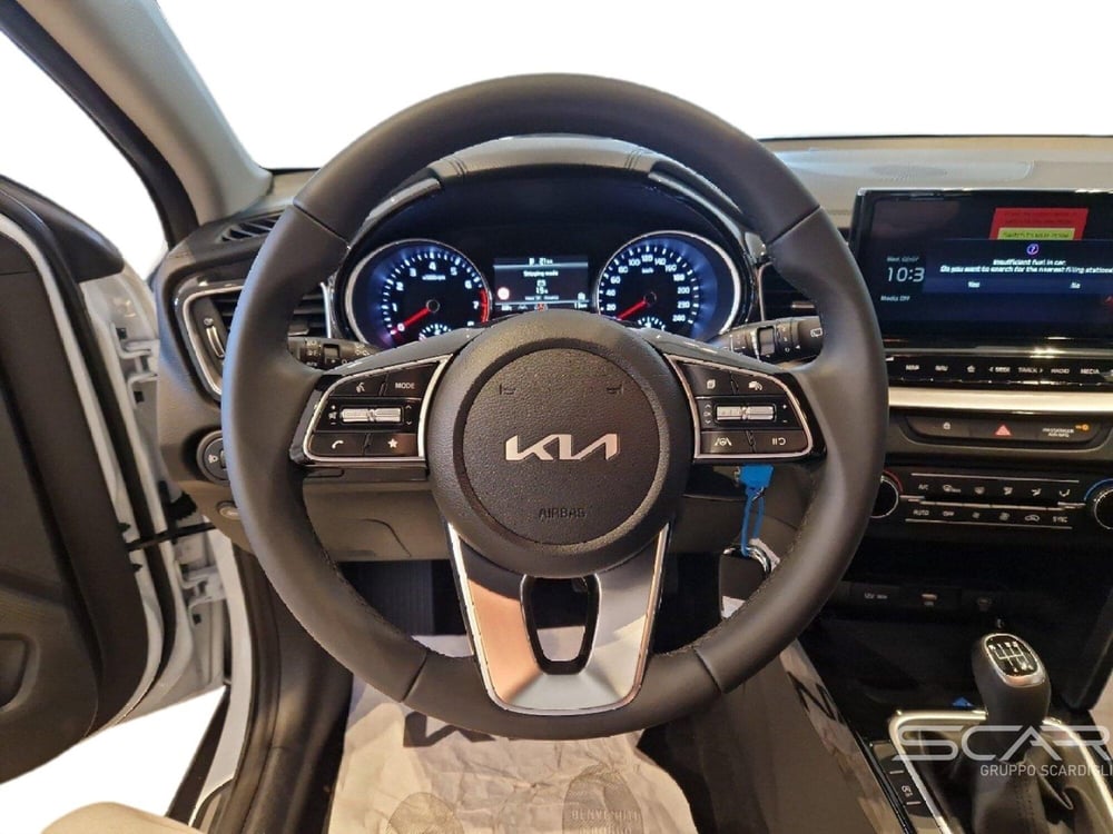 Kia XCeed nuova a Livorno (9)