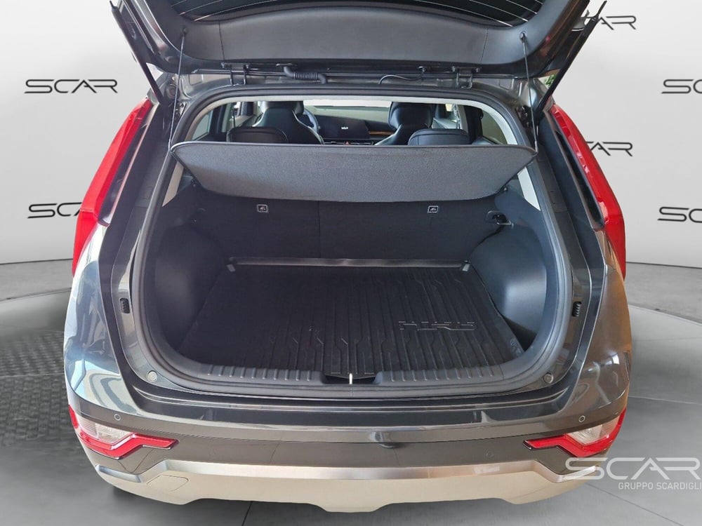 Kia Niro nuova a Livorno (12)
