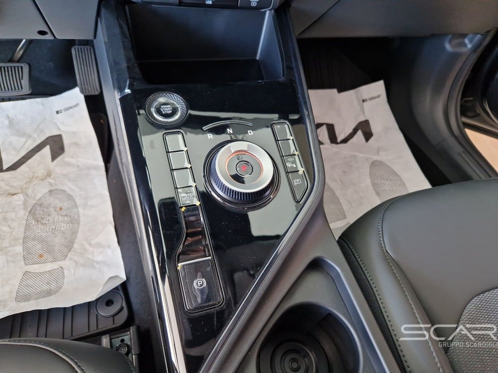 Kia Niro nuova a Livorno (19)