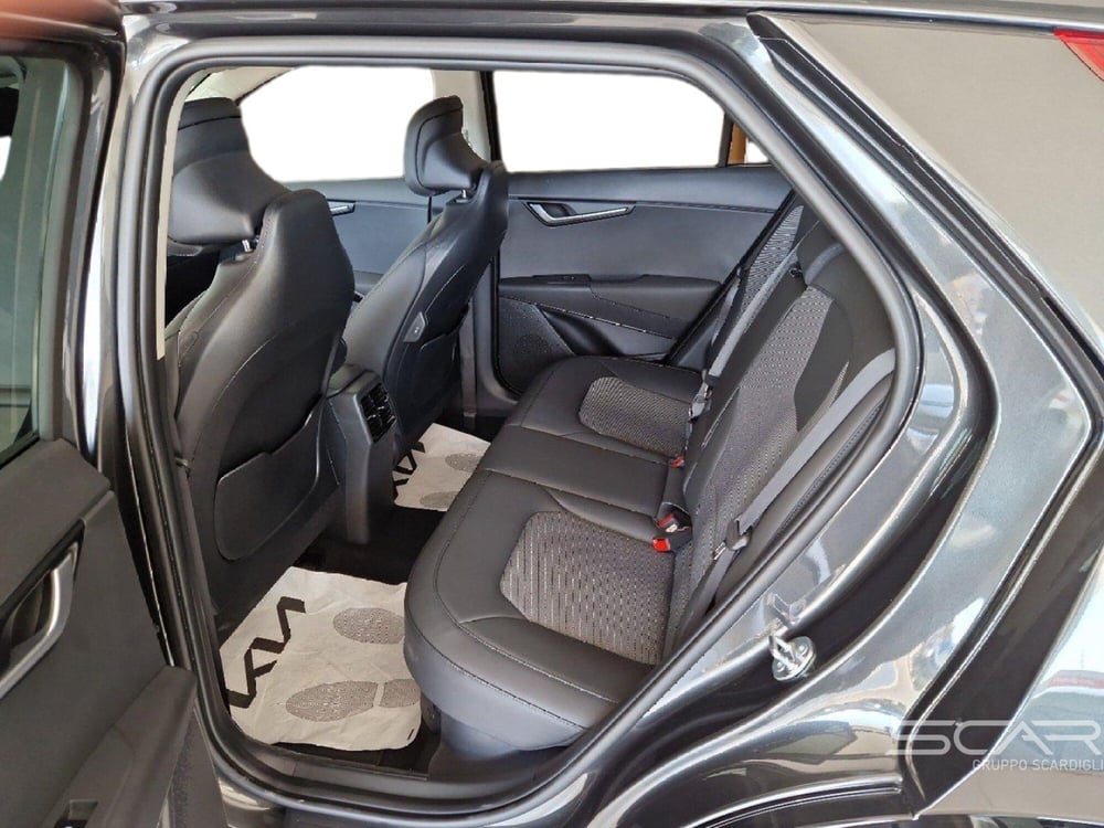 Kia Niro nuova a Livorno (8)