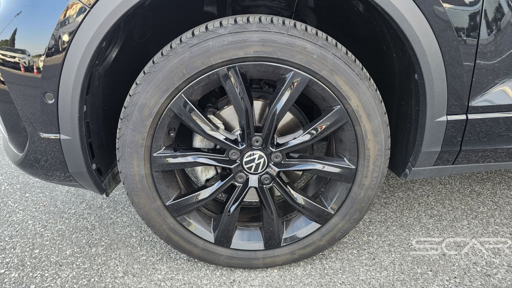 Volkswagen T-Roc usata a Livorno (11)