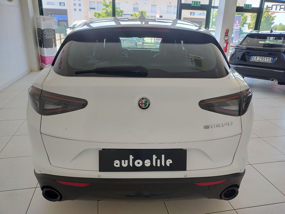 Alfa Romeo Stelvio usata a Reggio Emilia (5)