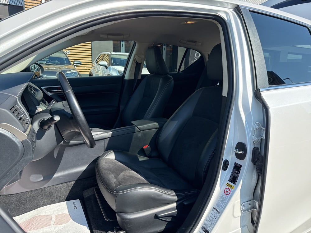Lexus CT usata a Mantova (17)