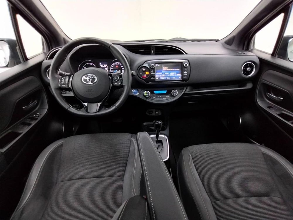 Toyota Yaris usata a Como (4)