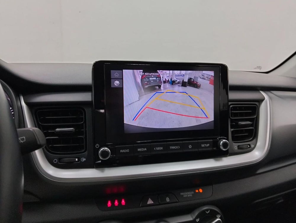 Kia Stonic usata a Como (15)