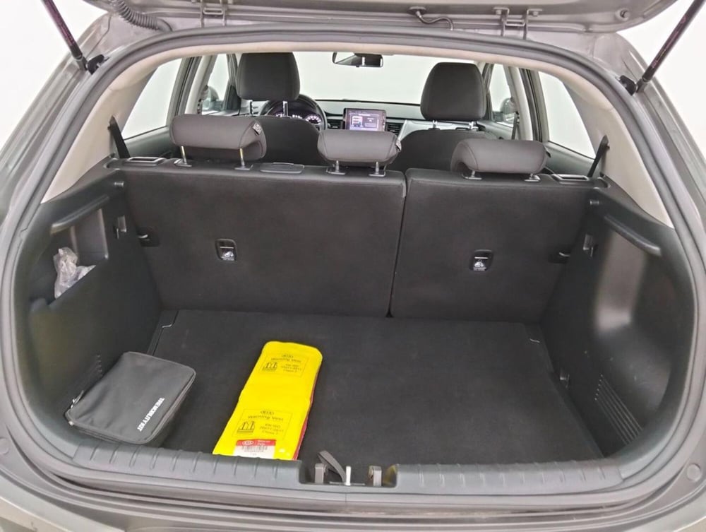 Kia Stonic usata a Como (17)