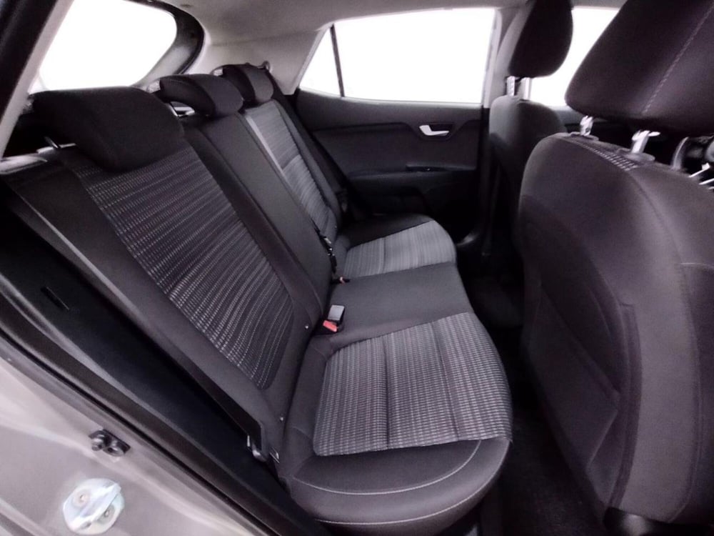 Kia Stonic usata a Como (5)