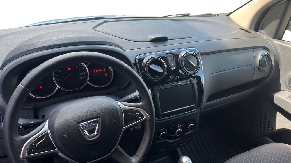 Dacia Lodgy usata a Parma (8)