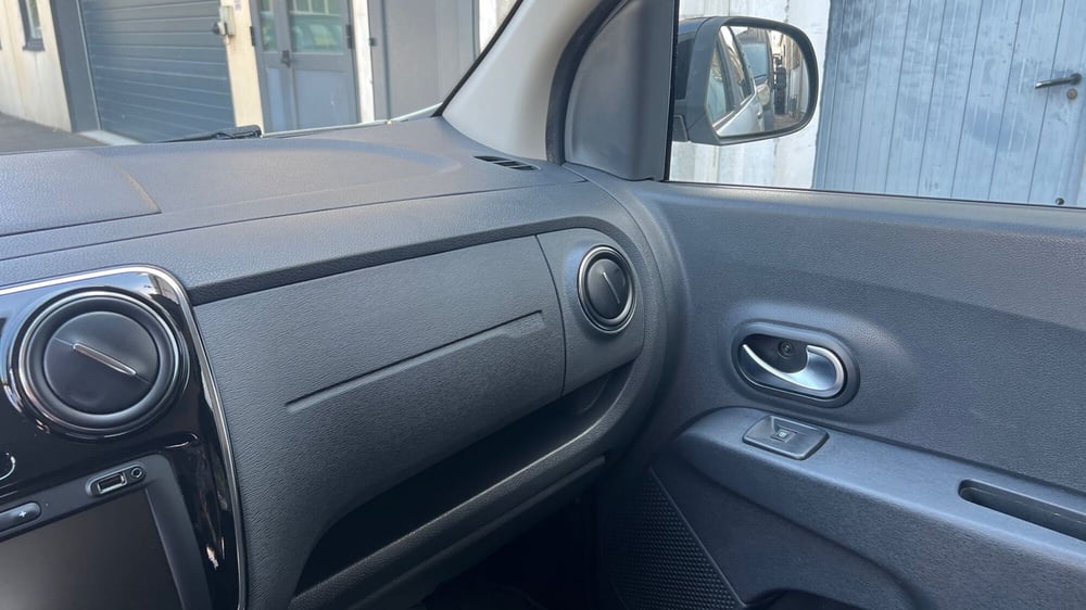 Dacia Lodgy usata a Parma (9)