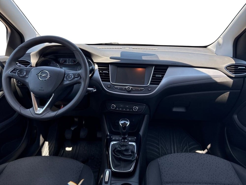 Opel Crossland X usata a Bari (18)