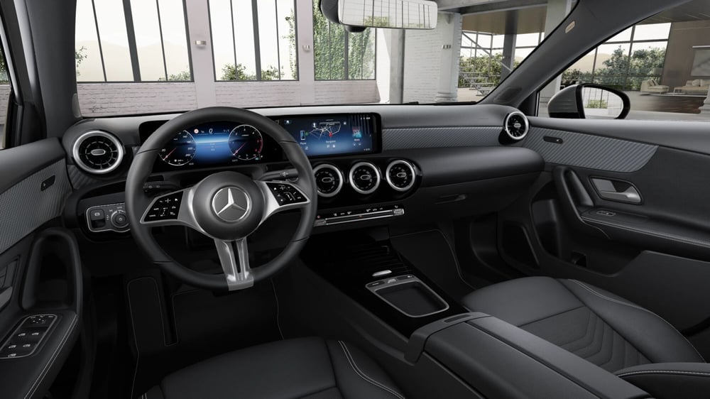 Mercedes-Benz Classe A nuova a Milano (8)