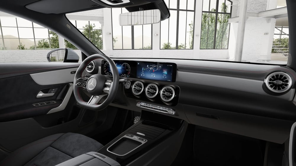 Mercedes-Benz CLA nuova a Milano (5)