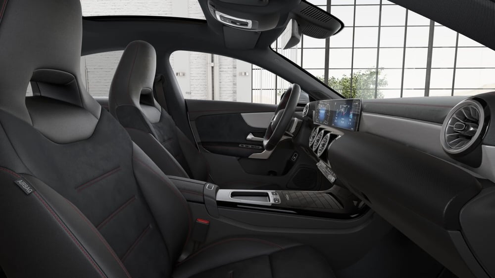 Mercedes-Benz CLA nuova a Milano (7)