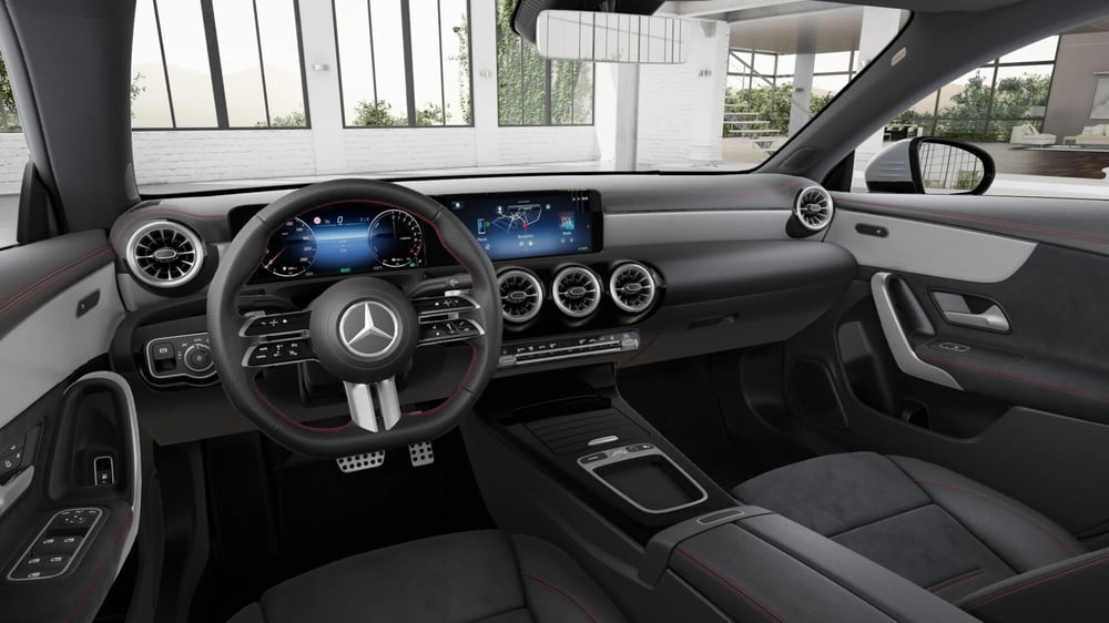 Mercedes-Benz CLA nuova a Milano (8)