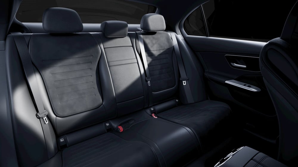 Mercedes-Benz Classe C nuova a Milano (6)