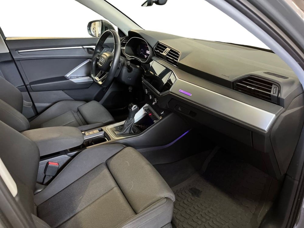 Audi Q3 Sportback usata a Bari (9)
