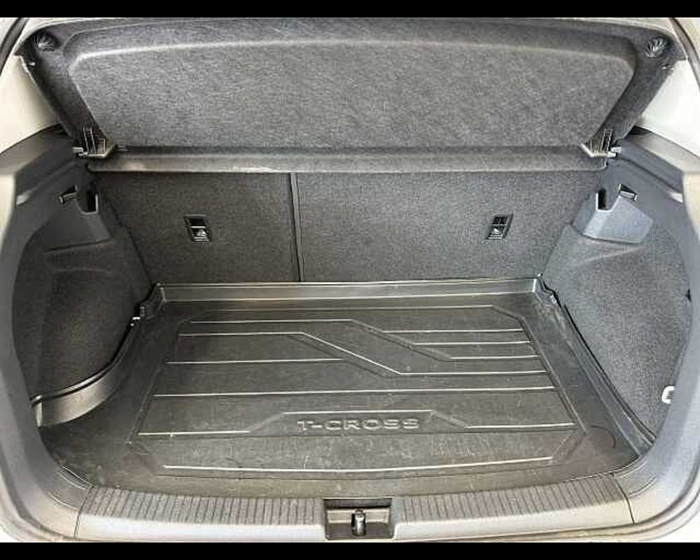 Volkswagen T-Cross usata a Roma (10)