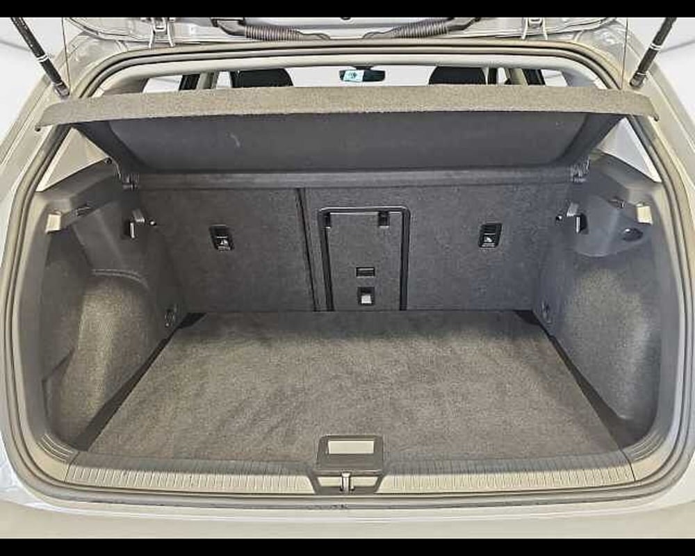 Volkswagen Golf Variant usata a Roma (10)