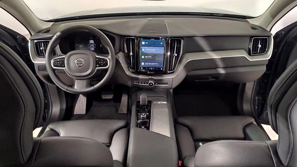 Volvo XC60 usata a Como (5)