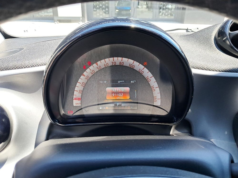 smart Fortwo Cabrio usata a Salerno (9)
