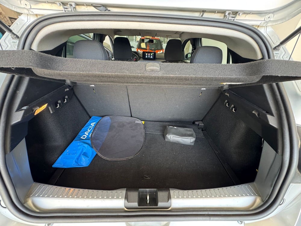 Dacia Sandero usata a Pavia (11)