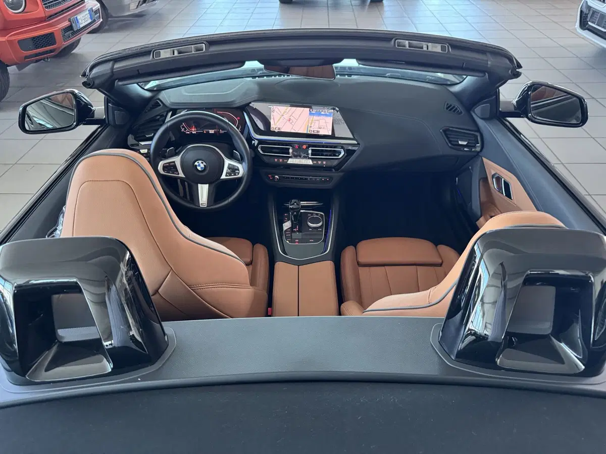 BMW Z4 Cabrio usata a Messina (10)