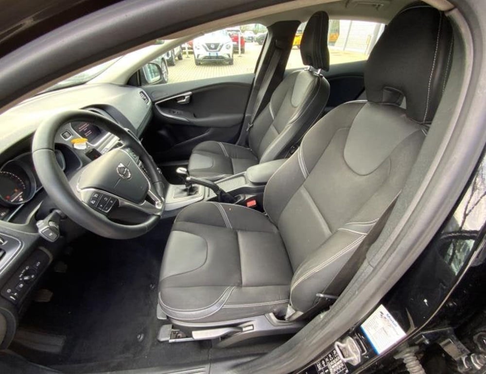 Volvo V40 usata a Perugia (9)