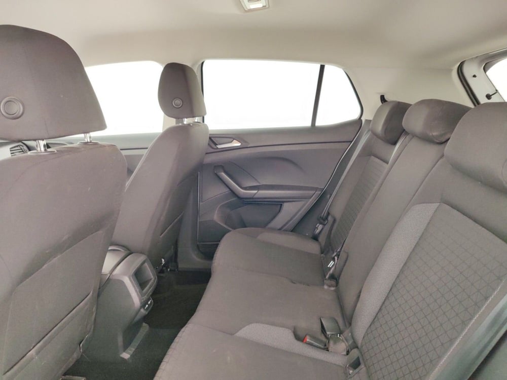 Volkswagen T-Cross usata a Massa-Carrara (7)
