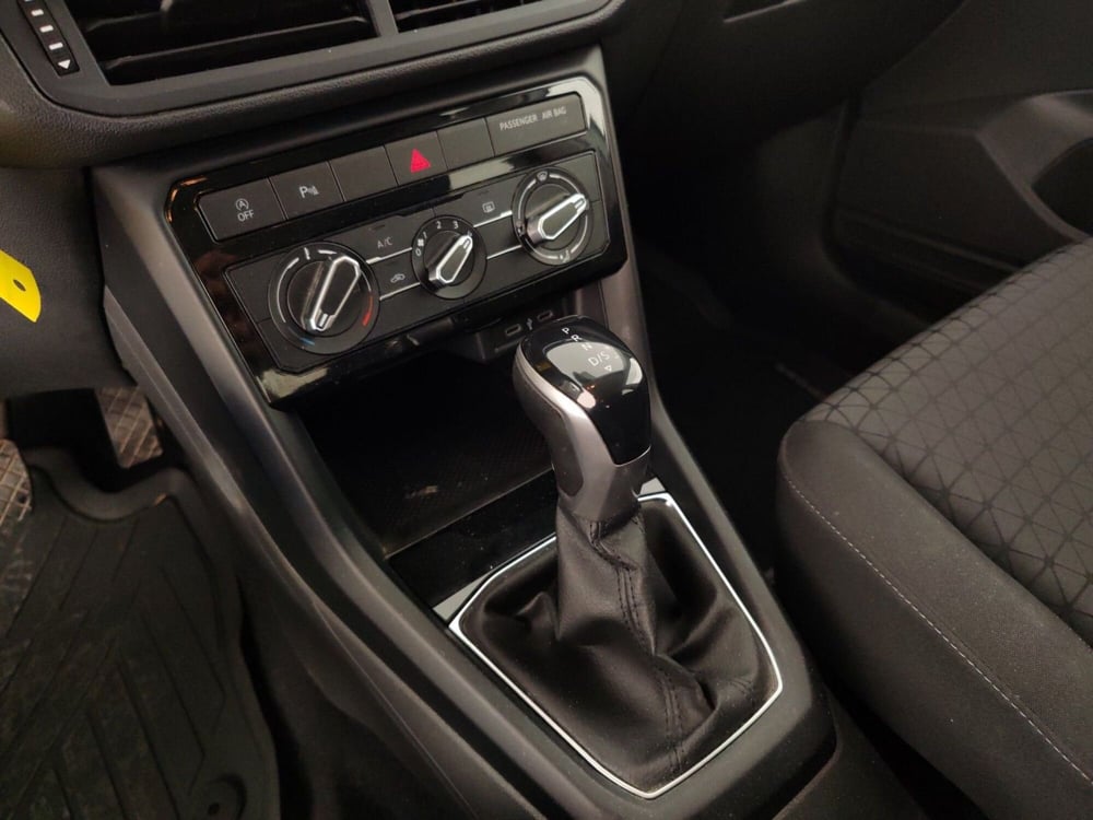 Volkswagen T-Cross usata a Massa-Carrara (8)