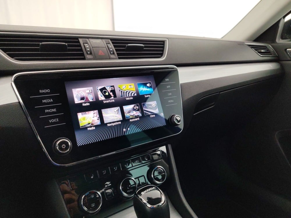 Skoda Superb Station Wagon usata a Massa-Carrara (13)