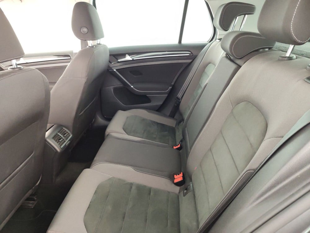 Volkswagen Golf usata a Massa-Carrara (10)
