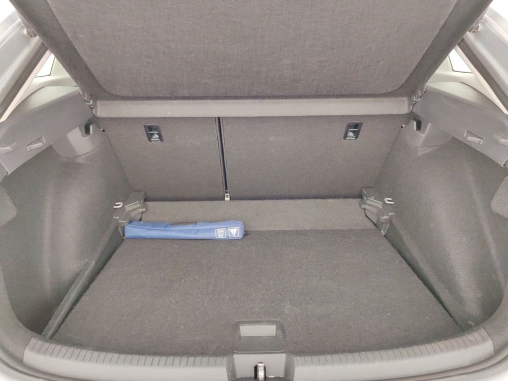 Volkswagen Taigo usata a Massa-Carrara (16)