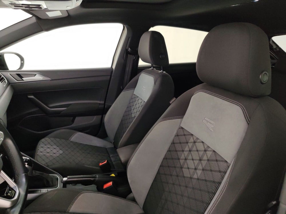 Volkswagen Taigo usata a Massa-Carrara (8)