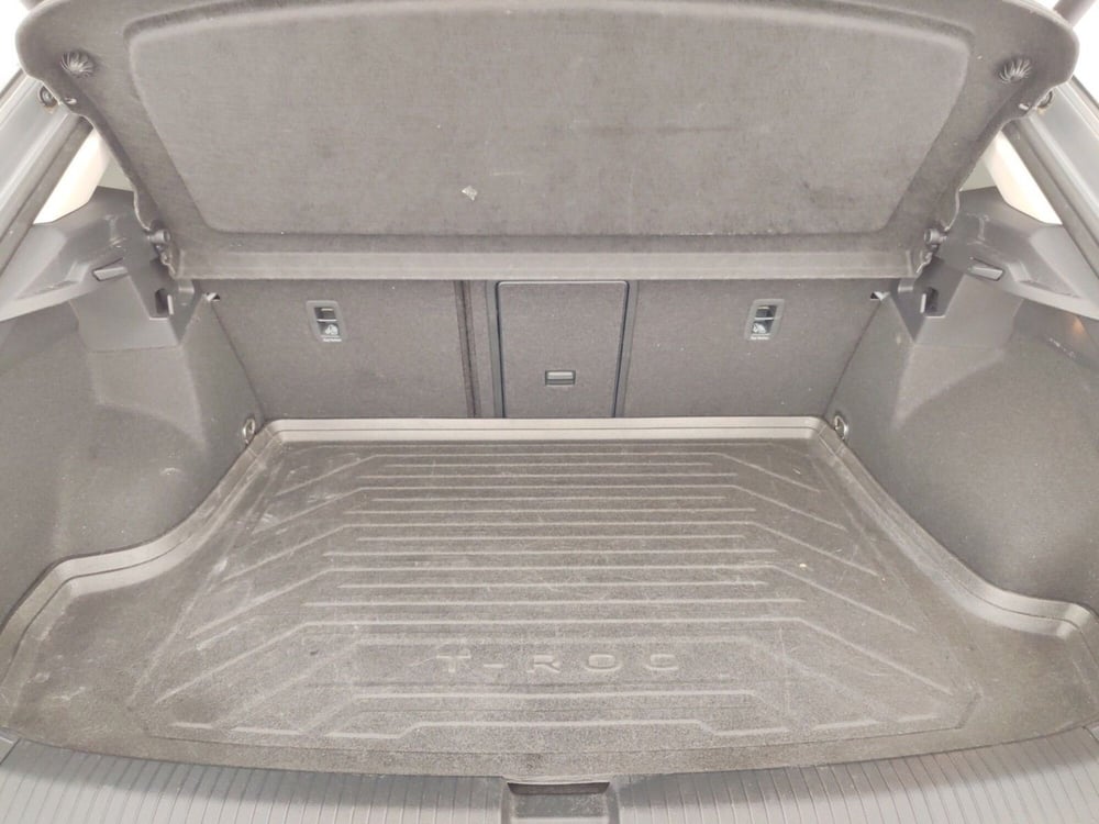 Volkswagen T-Roc usata a Massa-Carrara (16)