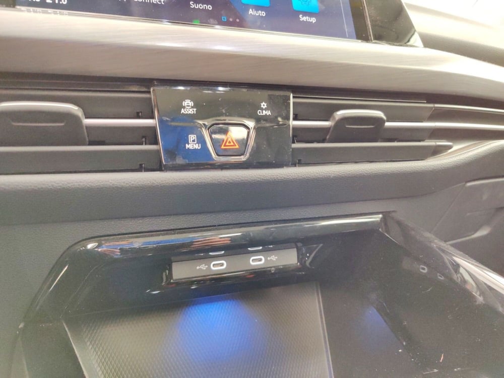Volkswagen Golf usata a Massa-Carrara (17)