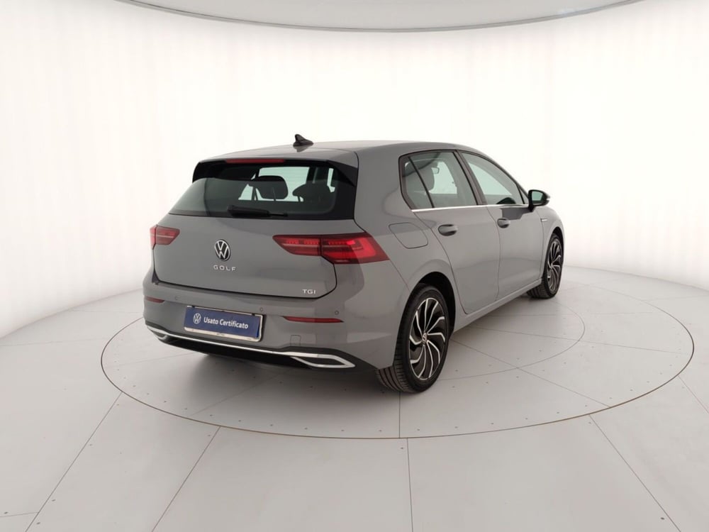 Volkswagen Golf usata a Massa-Carrara (3)