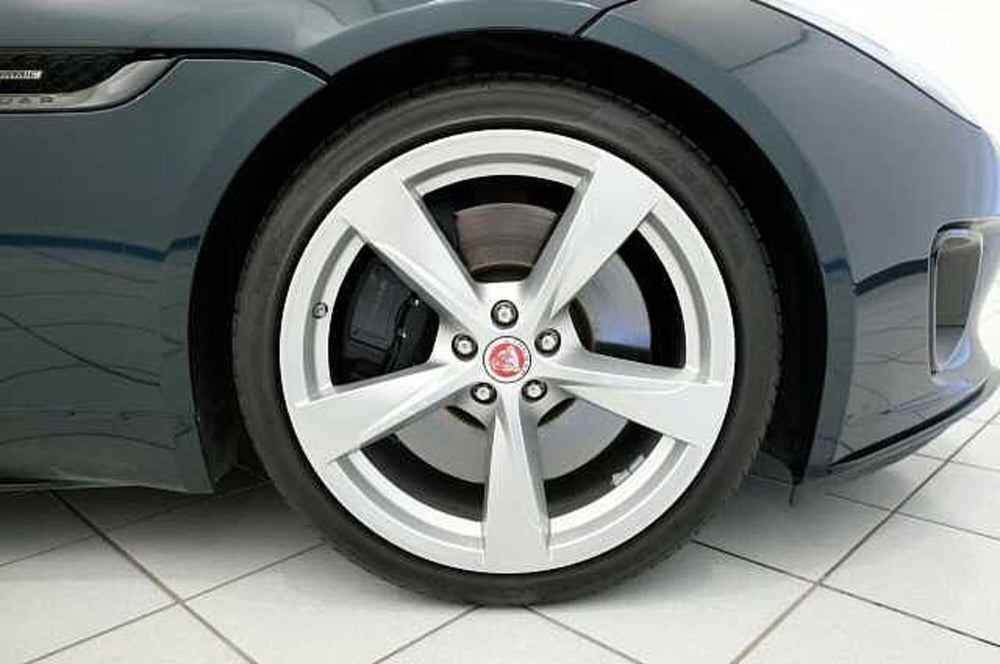 Jaguar F-Type Coupé usata a Mantova (10)