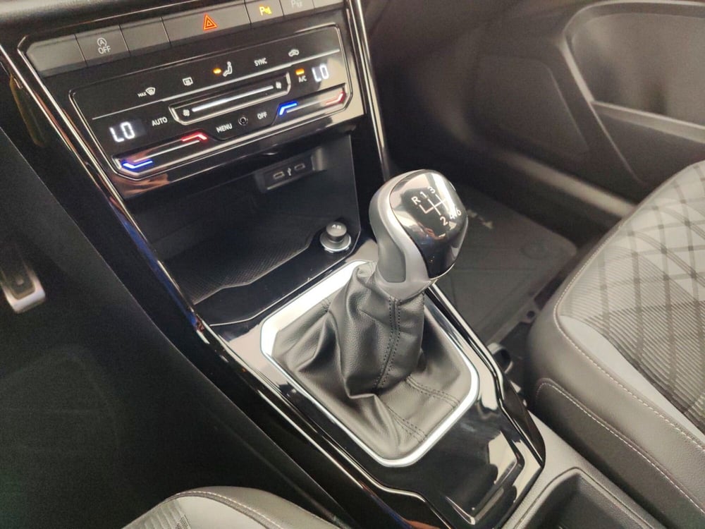 Volkswagen T-Roc usata a Massa-Carrara (11)