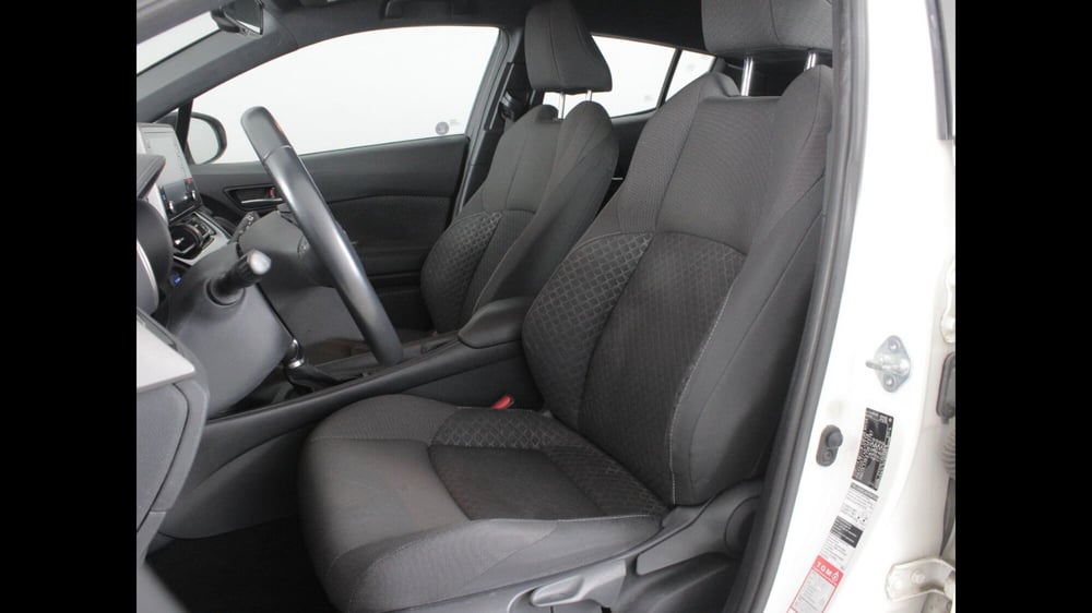Toyota Toyota C-HR usata a Palermo (15)