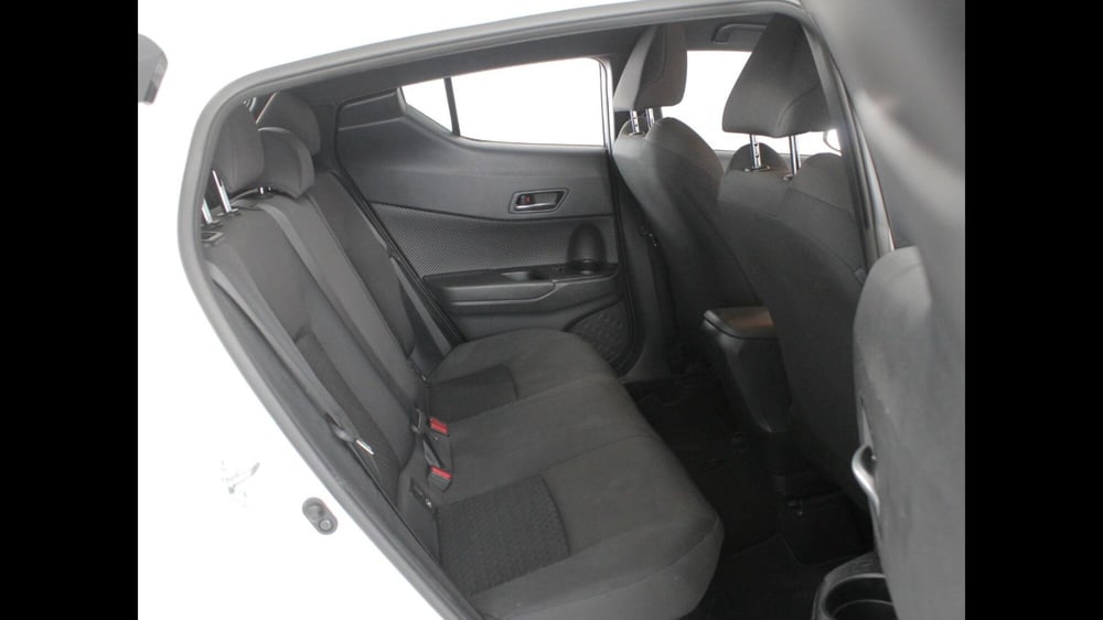 Toyota Toyota C-HR usata a Palermo (7)
