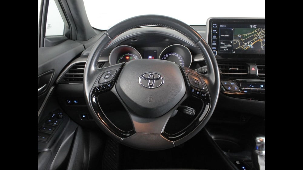 Toyota Toyota C-HR usata a Palermo (9)