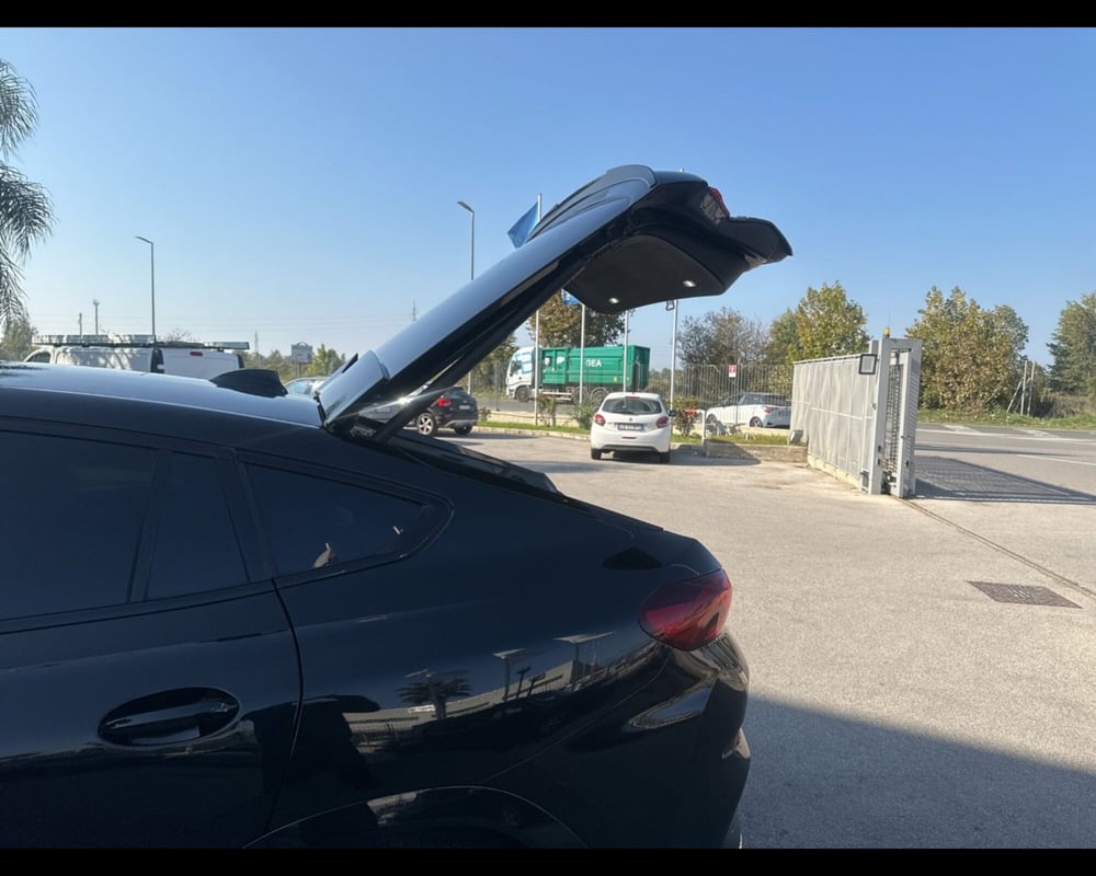 BMW X6 usata a Caserta (9)