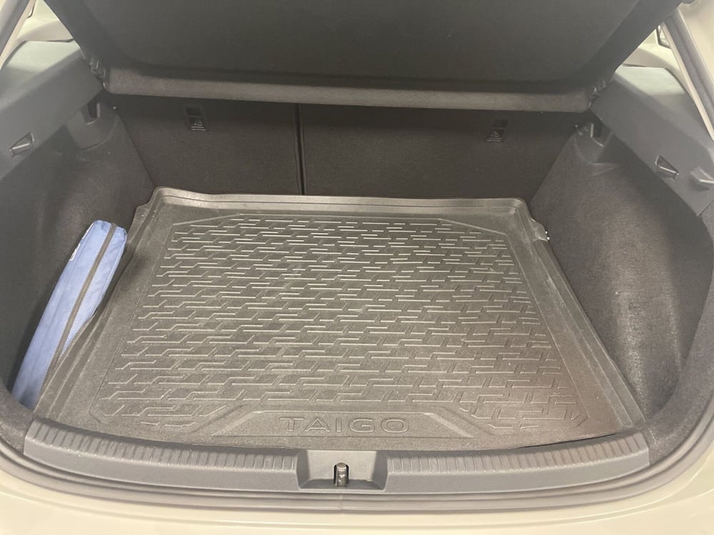 Volkswagen Taigo usata a Varese (8)