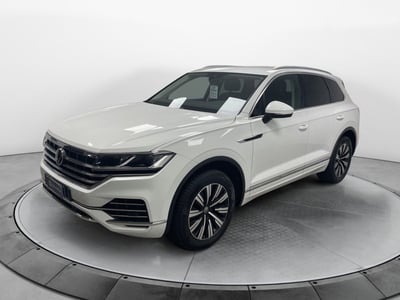 Volkswagen Touareg 3.0 V6 TDI SCR Elegance del 2023 usata a Carnago