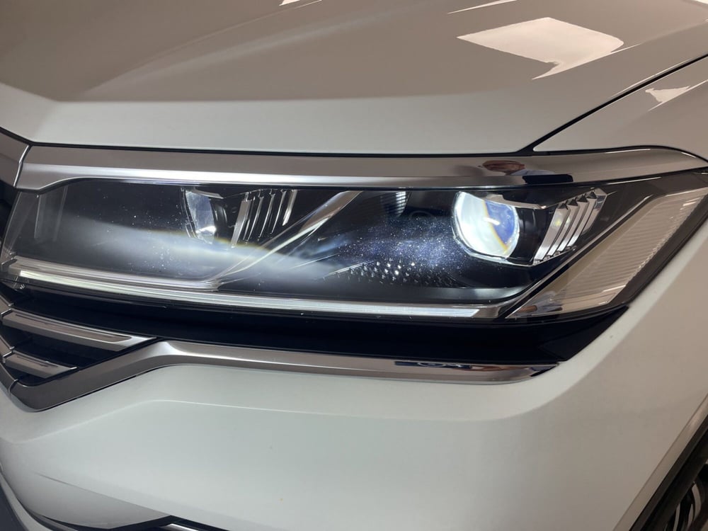Volkswagen Touareg usata a Varese (15)