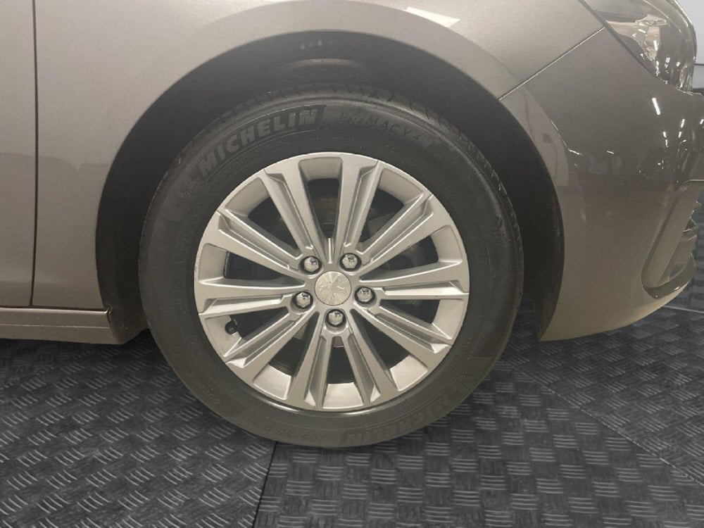 Peugeot 308 SW usata a Varese (7)
