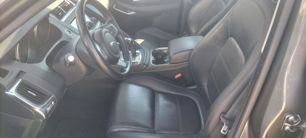 Jaguar E-Pace usata a Bari (8)