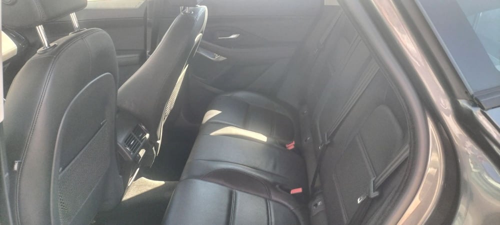 Jaguar E-Pace usata a Bari (9)