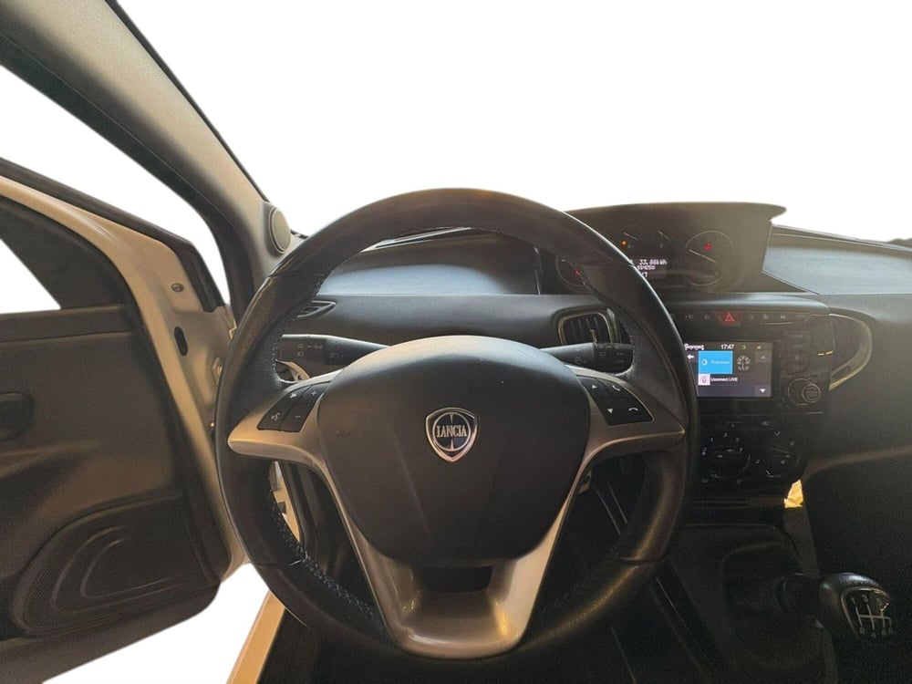 Lancia Ypsilon usata a Monza e Brianza (18)
